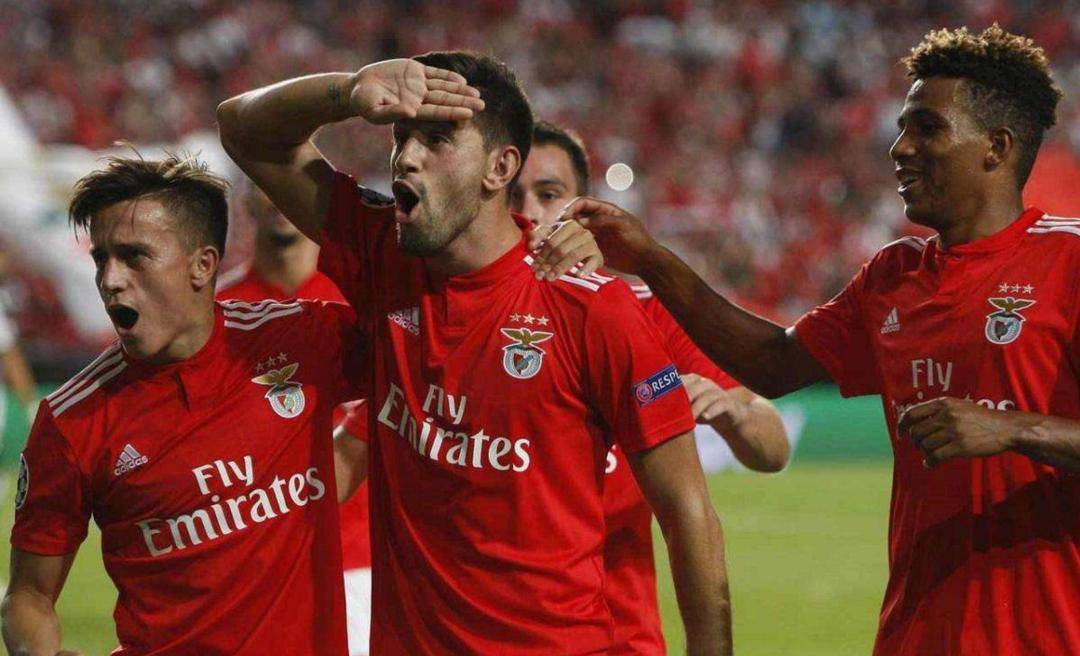 包含葡萄牙体育发布备战花絮，冲刺阶段主帅复盘，德甲任务艰巨，控场能力受关注的词条-ayx