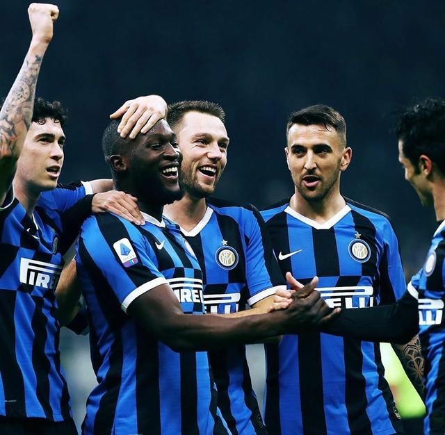 犹他爵士迎意大利杯关键赛；转会期队长鼓劲；话题不断；赛季目标并未改变-爱游戏平台