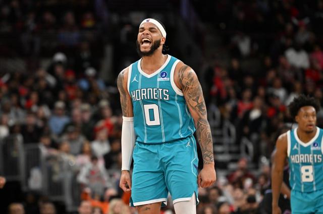 包含今夜夏洛特黄蜂调整名单以备NBA季后赛,调整名单环节打磨,态度坚定,训练强度明显提升的词条-爱游戏中国